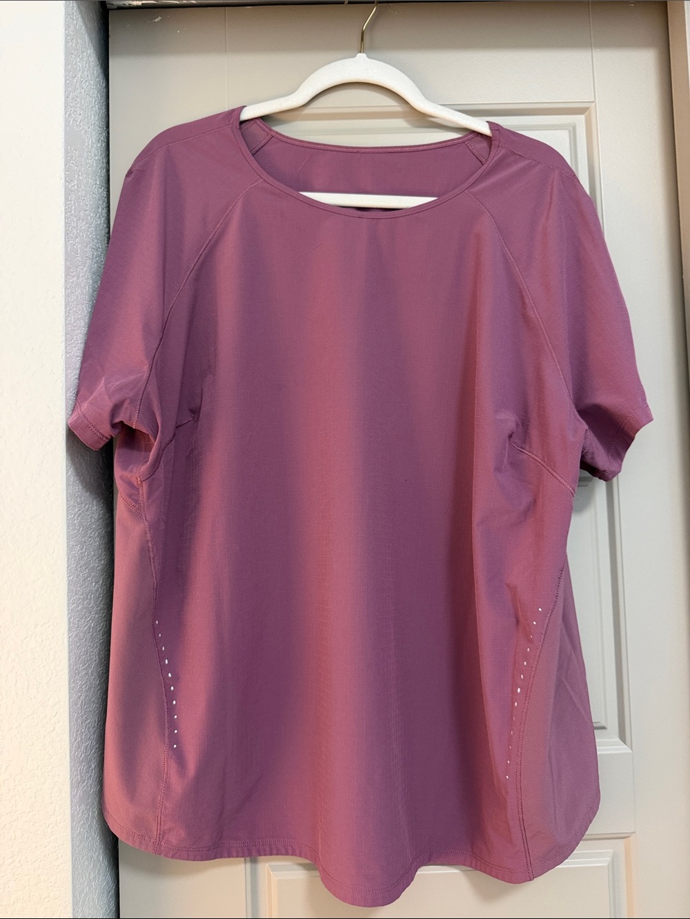 Lululemon Women's Short Sleeve Active Top